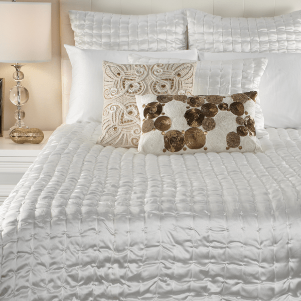 Aviana Bedding Ivory Zgallerie