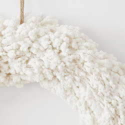 Snowy White Wreath