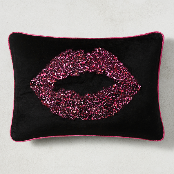 Kiss Lumbar Pillow - Fuchsia