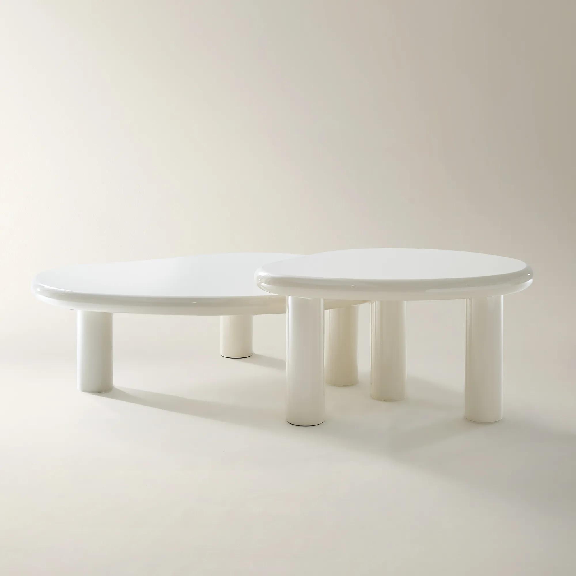 Iris Lacquer Nesting Coffee Table Set of 2 (36.3"-50.5") - White